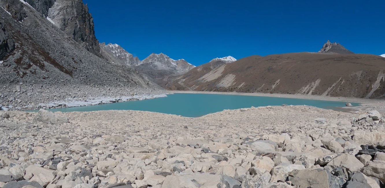 Everest Three Pass Trek - Gokyo Lakes 