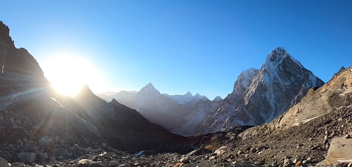 Cho la Pass Trek – Trekking in the Stunning Everest Region of Nepal