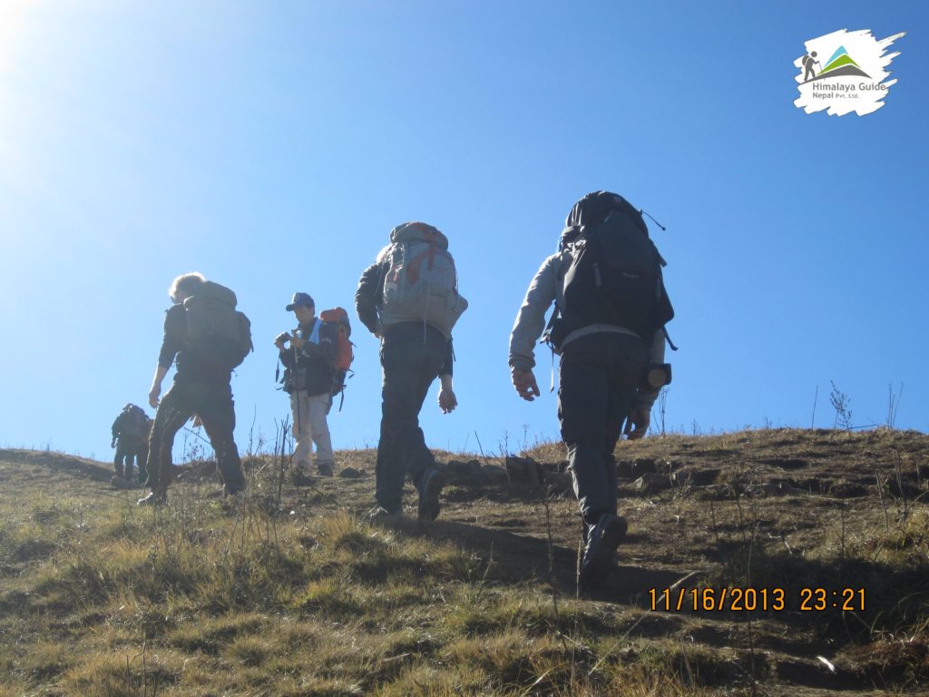 Trekkers on the Annapurna Circuit Trail